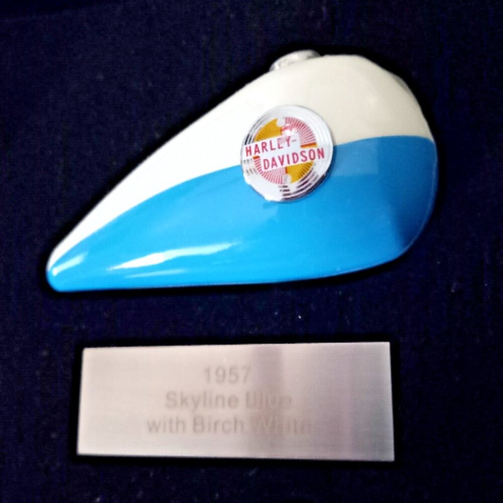 Harley-Davidson 5 Mini Gas Tank Set 2006 Shadow Box Wall Display Orange Park FL - Picture 6 of 12